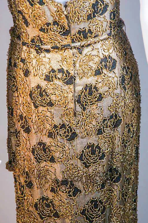 HAUTE COUTURE INTERNATIONAL 1960s Gold Beaded Gown Size 6