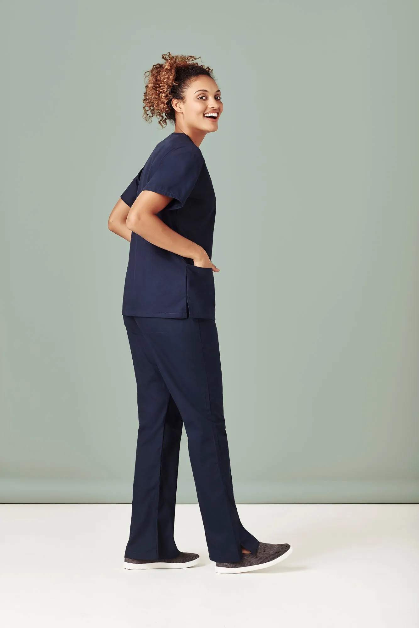 Ladies Classic Scrubs Bootleg Pant