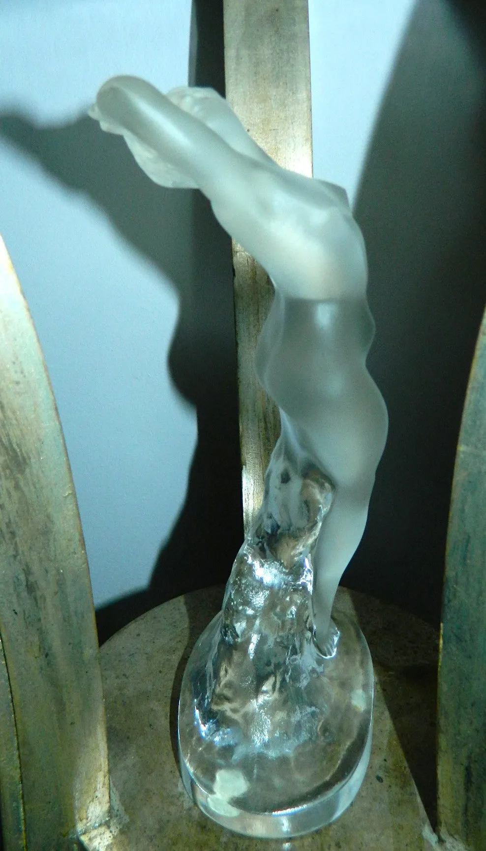 Lalique crystal statue Danseuse Bras Leves nude woman sculpture