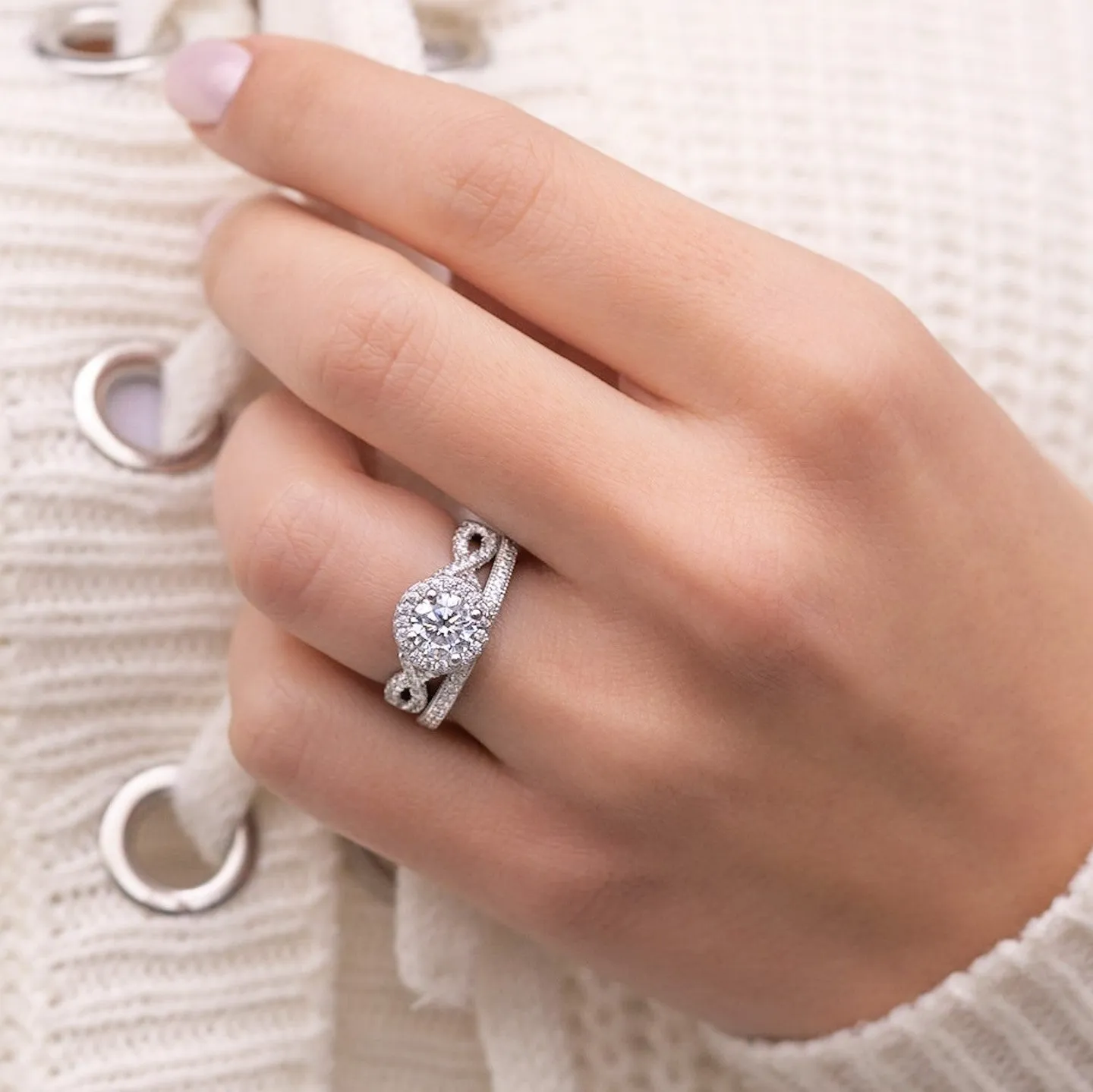 Round Twisted Gems Ring in Sterling Silver