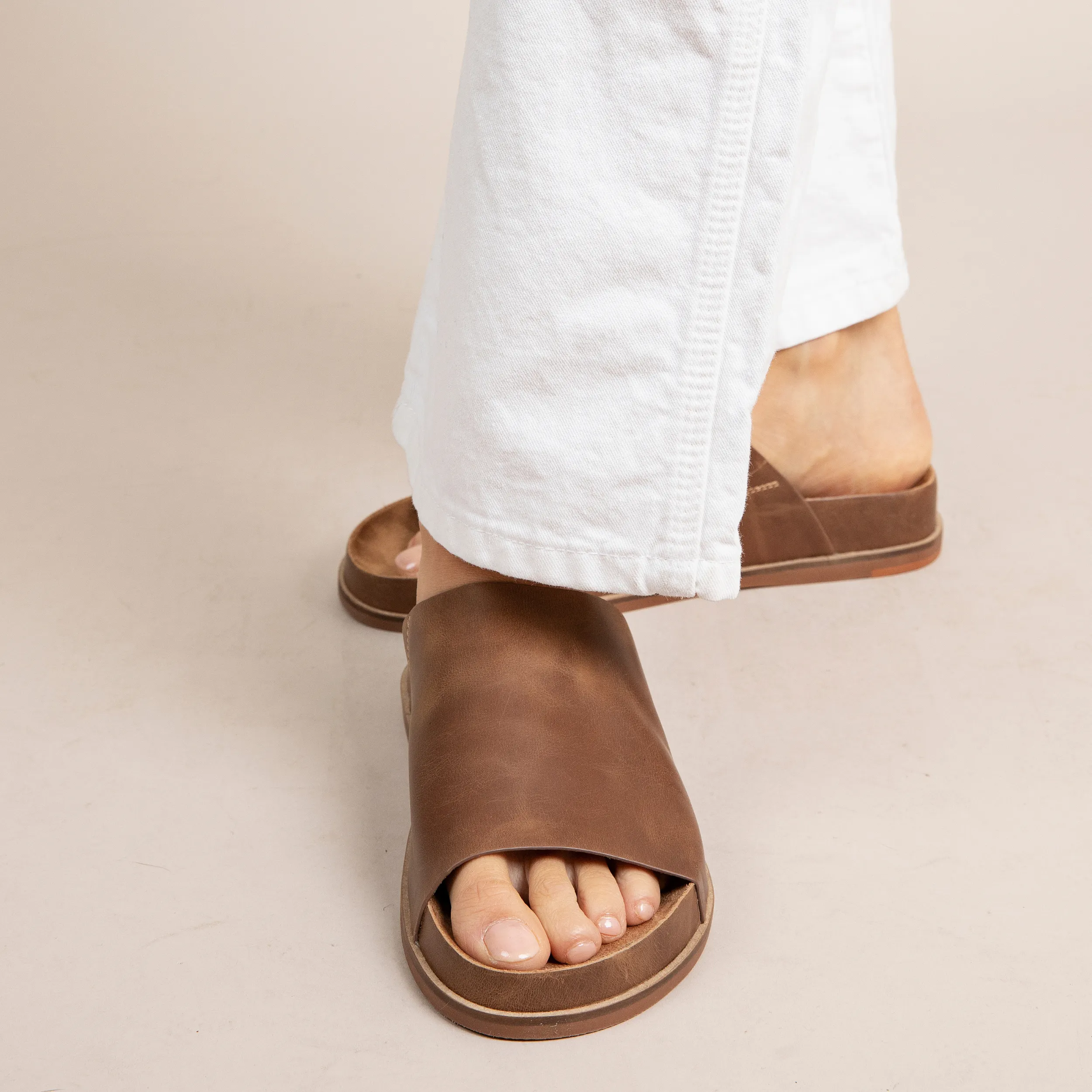 Squish Camel Slide Sandals